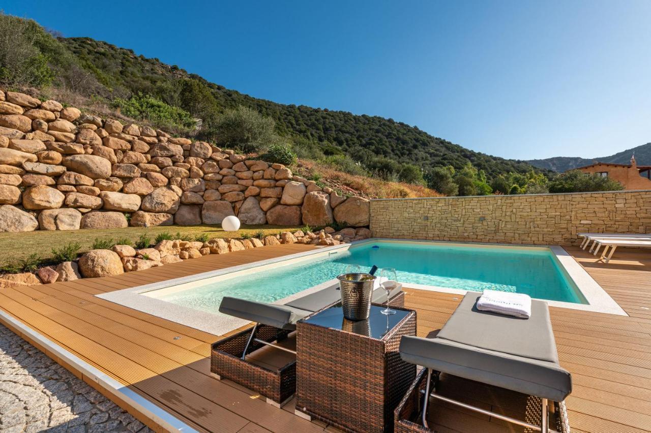 Villa Sa Rocca Junior & Suite Chia Exterior foto
